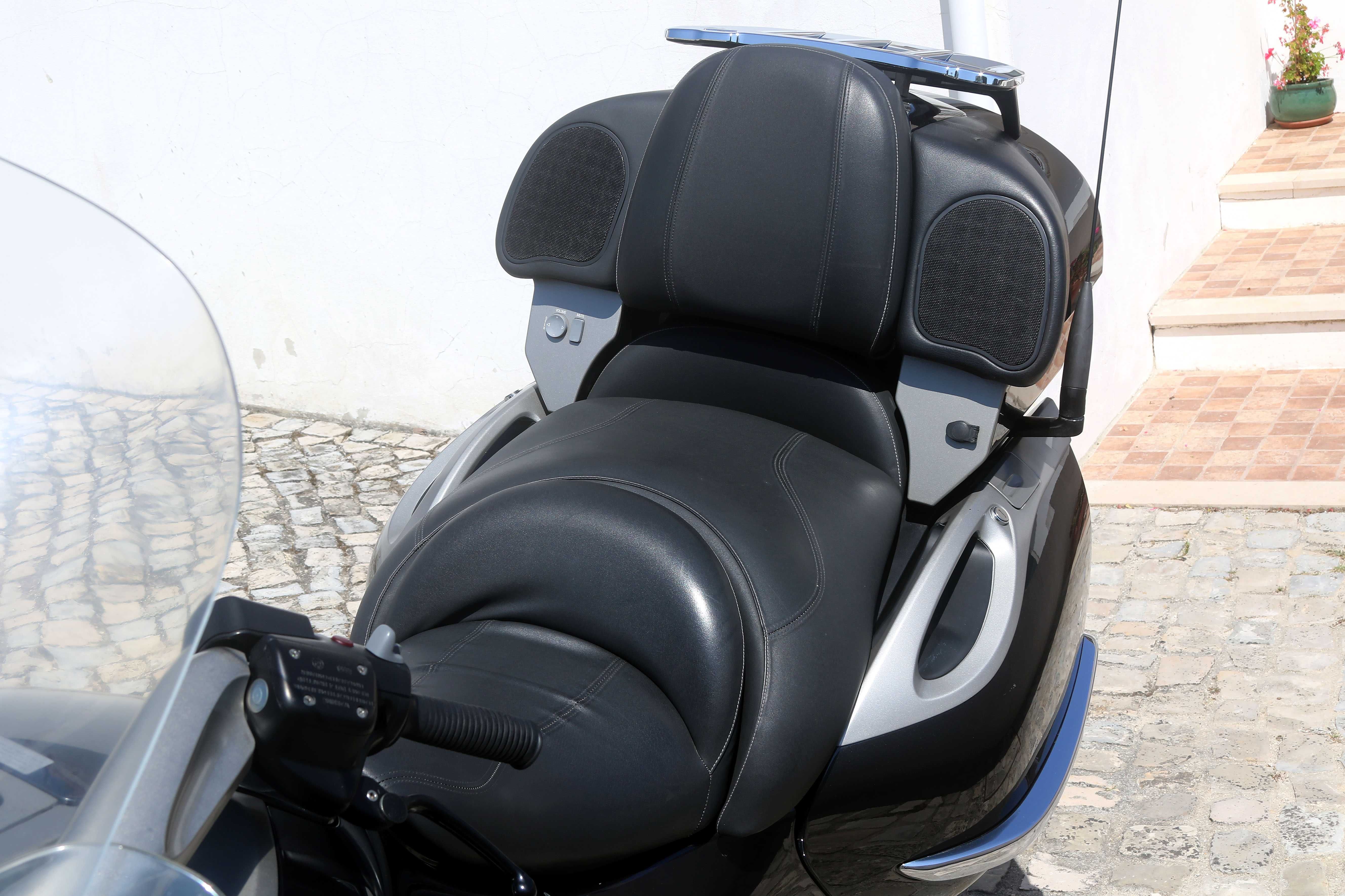 Para Venda: BMW K1200LT 2005 – Touring Completa com Extras