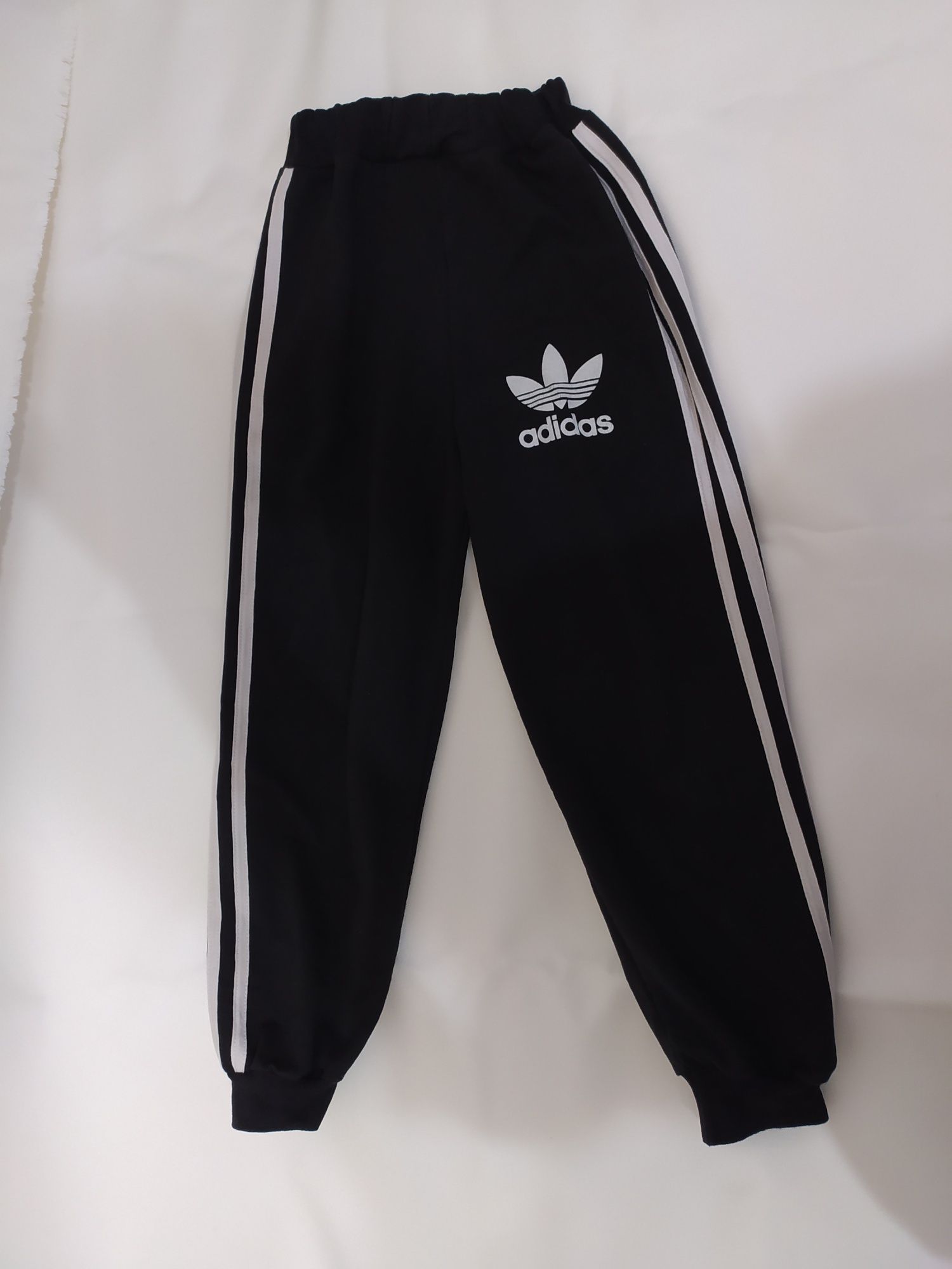 Дитячий спортивний костюм. Adidas