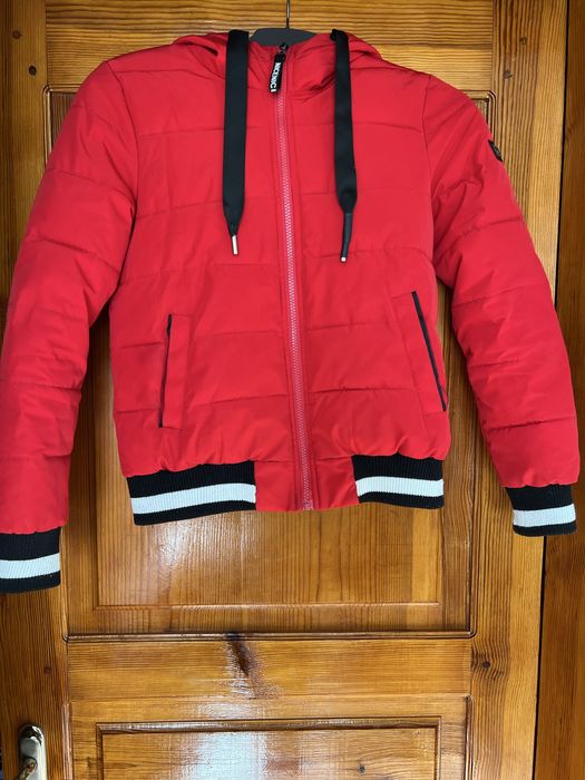 Осіння жіноча куртка