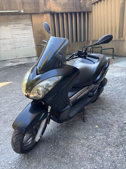 Lifan mota 125 scooter