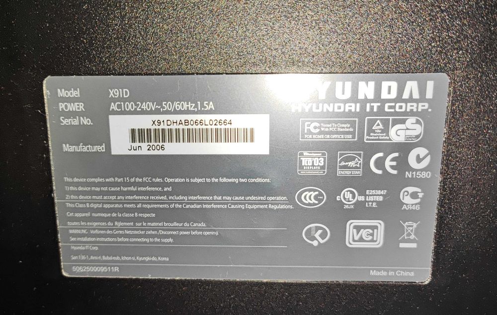 Monitor Hyundai 19