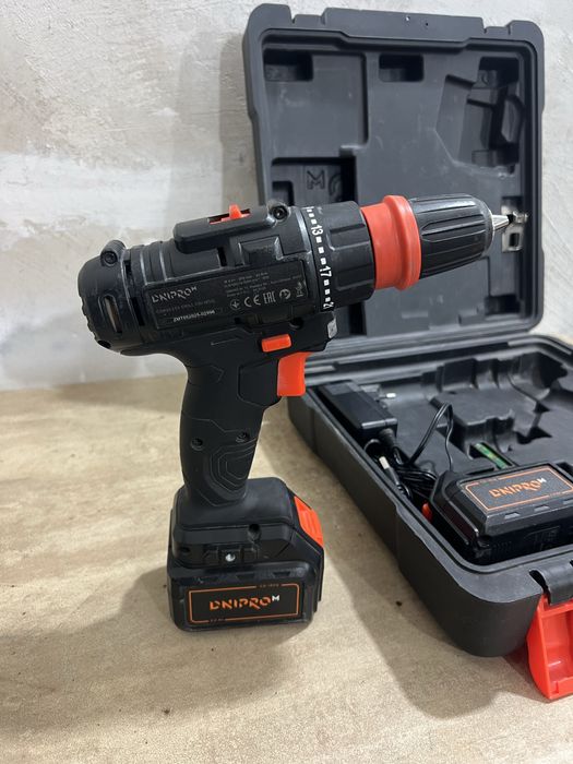 Шуруповерт Дніпро М дніпром 2 акб кейс днипром днипро м