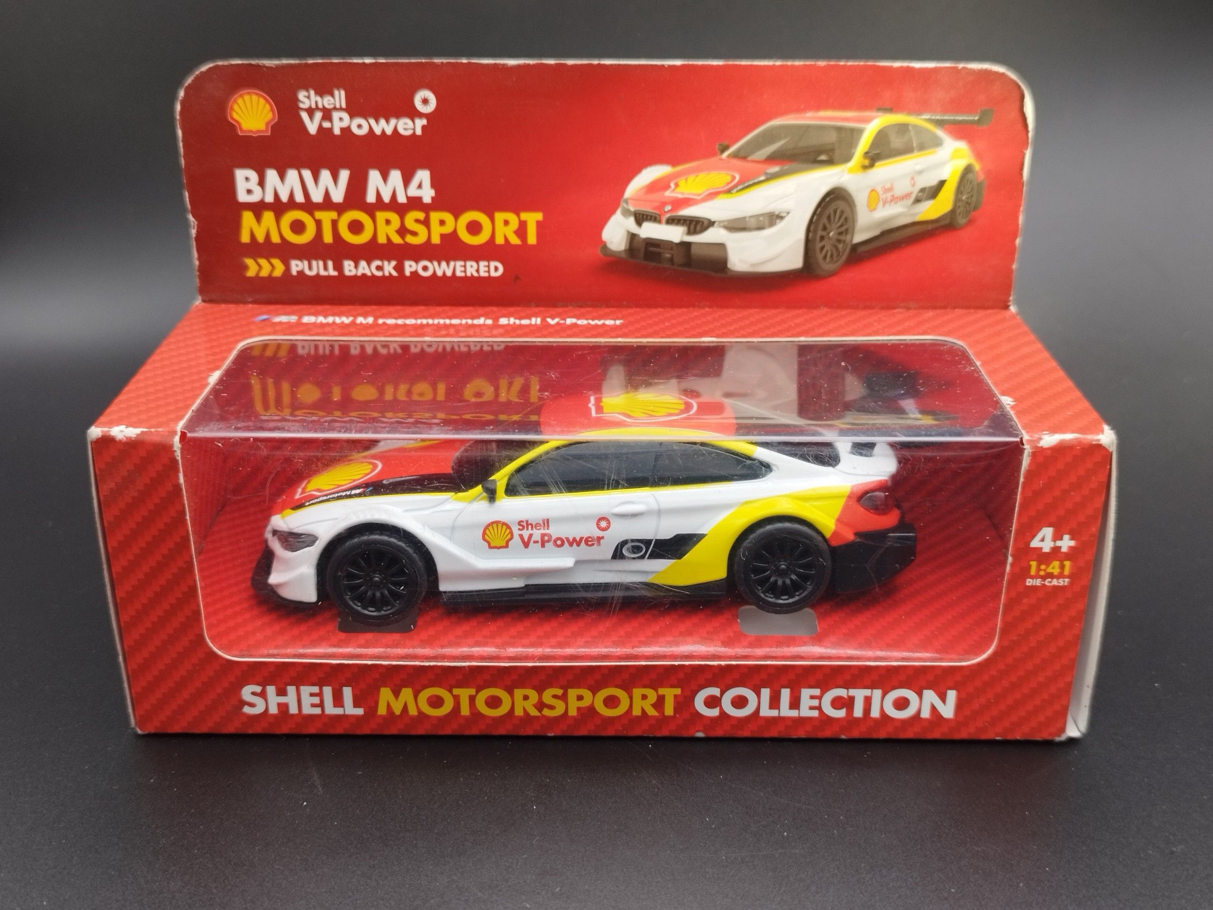 1:41 Shell BMW M4 Motorsport model z napędem