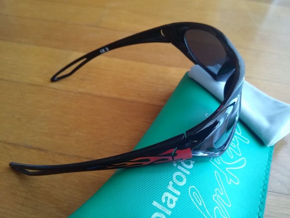 Óculos de sol Seen para criança como novos