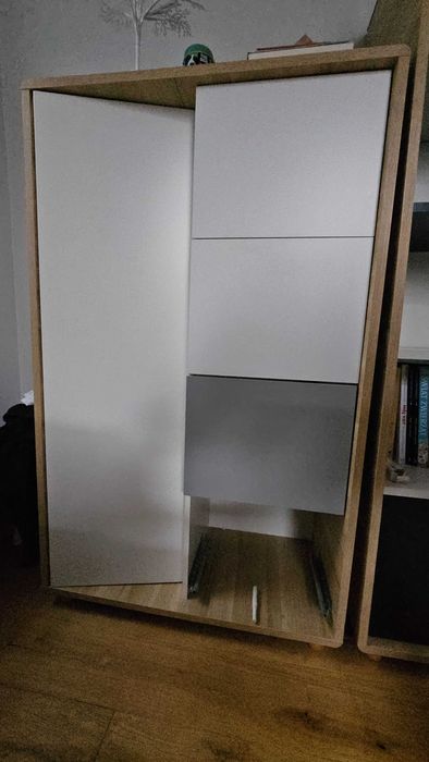 Zestaw mebli młodzieżowych/ dziecięcych