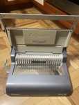 Біндер Fellowes Quasar 500 A4