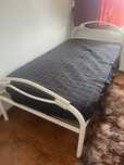 Cama de solteiro + colchão de molas
