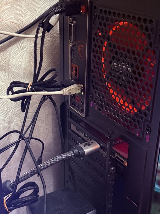 Игровой системный блок в полной комплектации, игровой ПК
