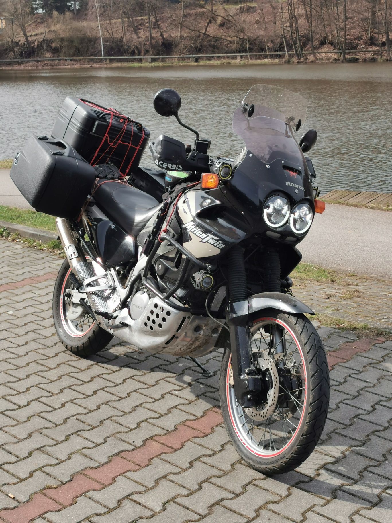 Honda Africa twin 750 rd07