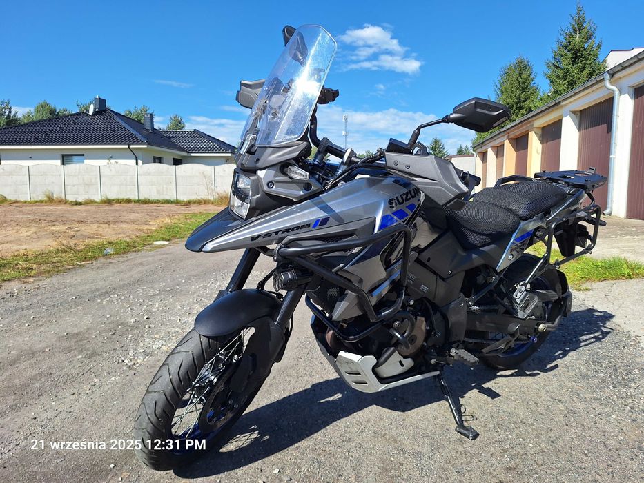 Suzuki V-STROM DL 1050XT z 2021