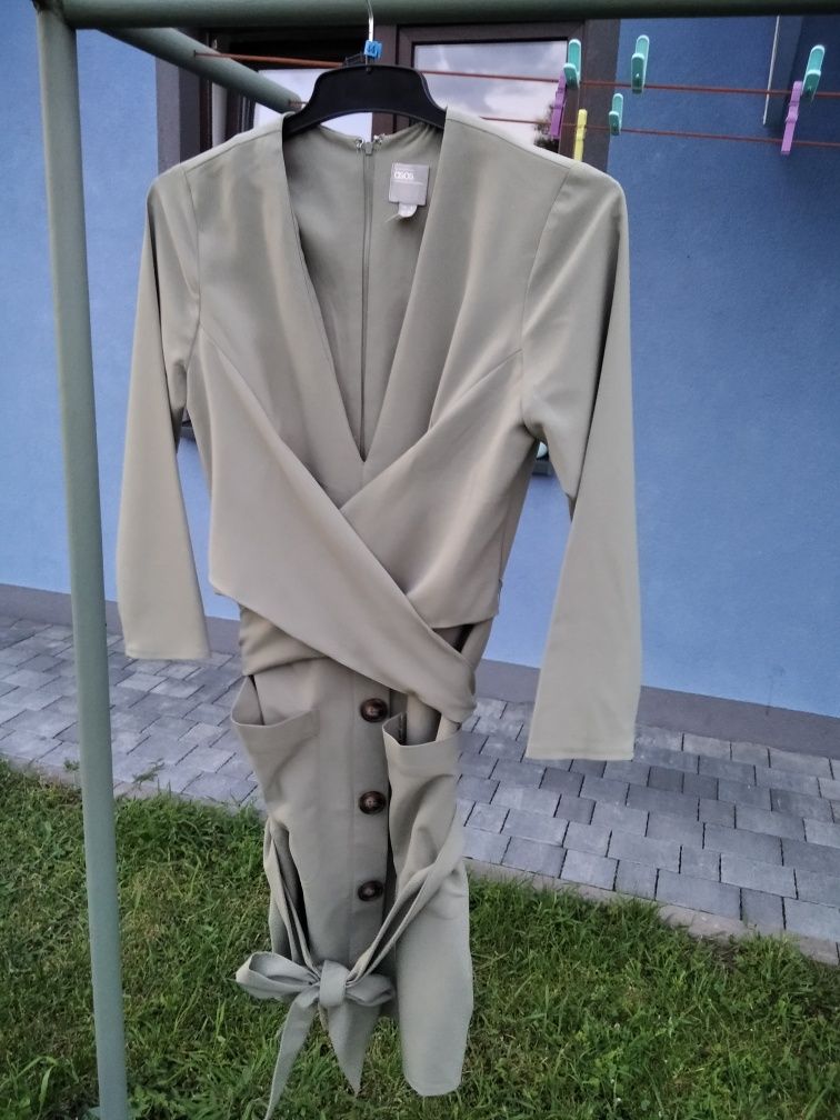 Sukienka Asos, kolor Khaki, roz. 34, midi, dekolt V, ciekawe wiązanie