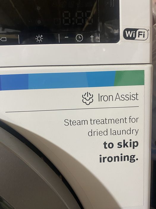 Сушильна машина. 9кг. Бош. Serie 8. Стан новоі.