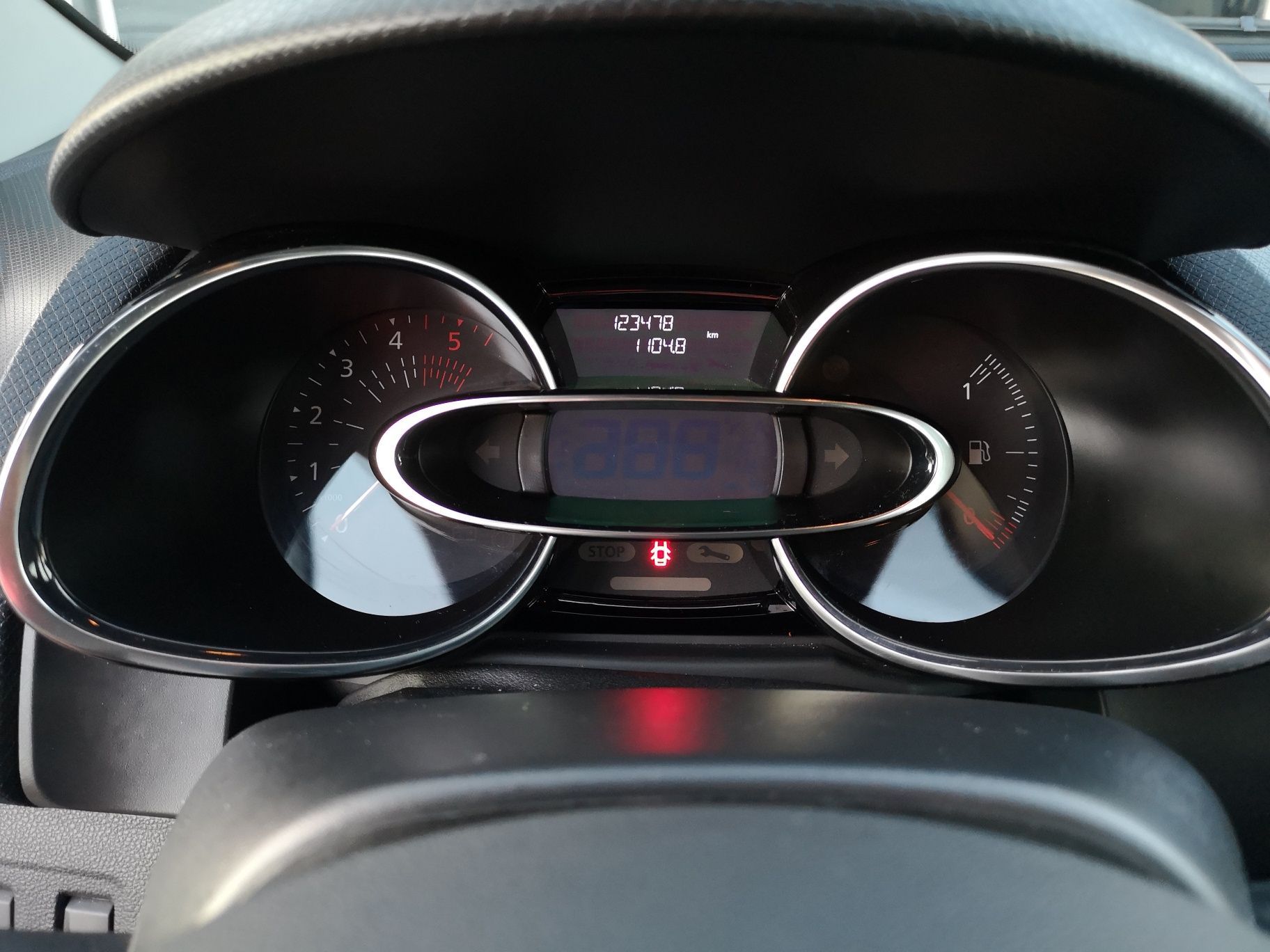 Sprzedam Renault Clio, salon super stan, Faktura vat 23%