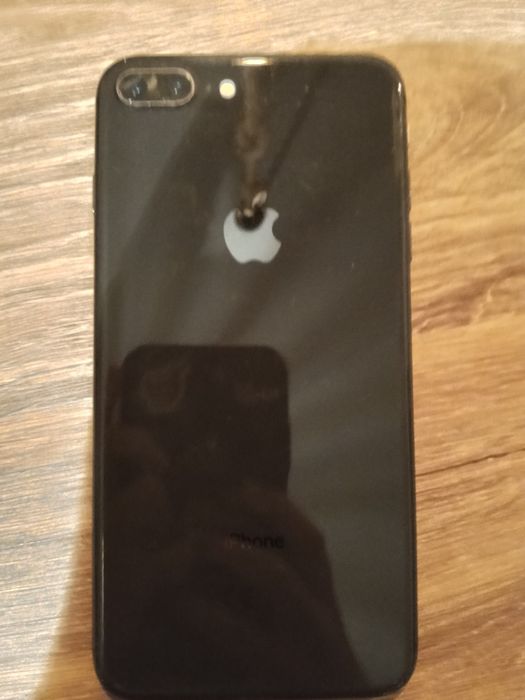 iphone 8 plus 64GB