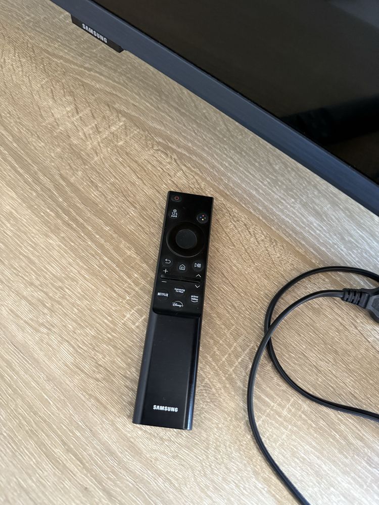 Tv Samsung Crystal UHD 43”