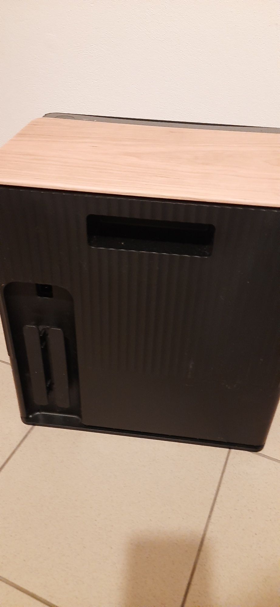 Robot odkurzająco mopujący  Roomba Combo ze stacją ładującą