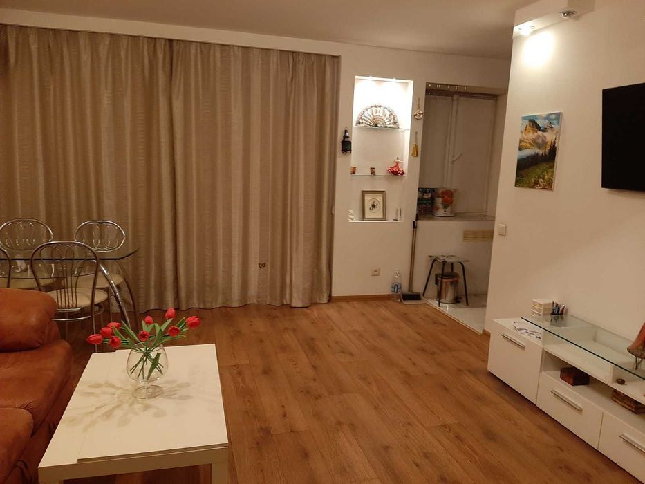 Продам свою 2кв. (студия+спальня), 2/5, метро 23 Августа (Вайбер)