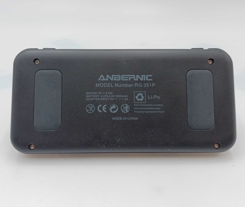 Konsolka Anbernic RG351P