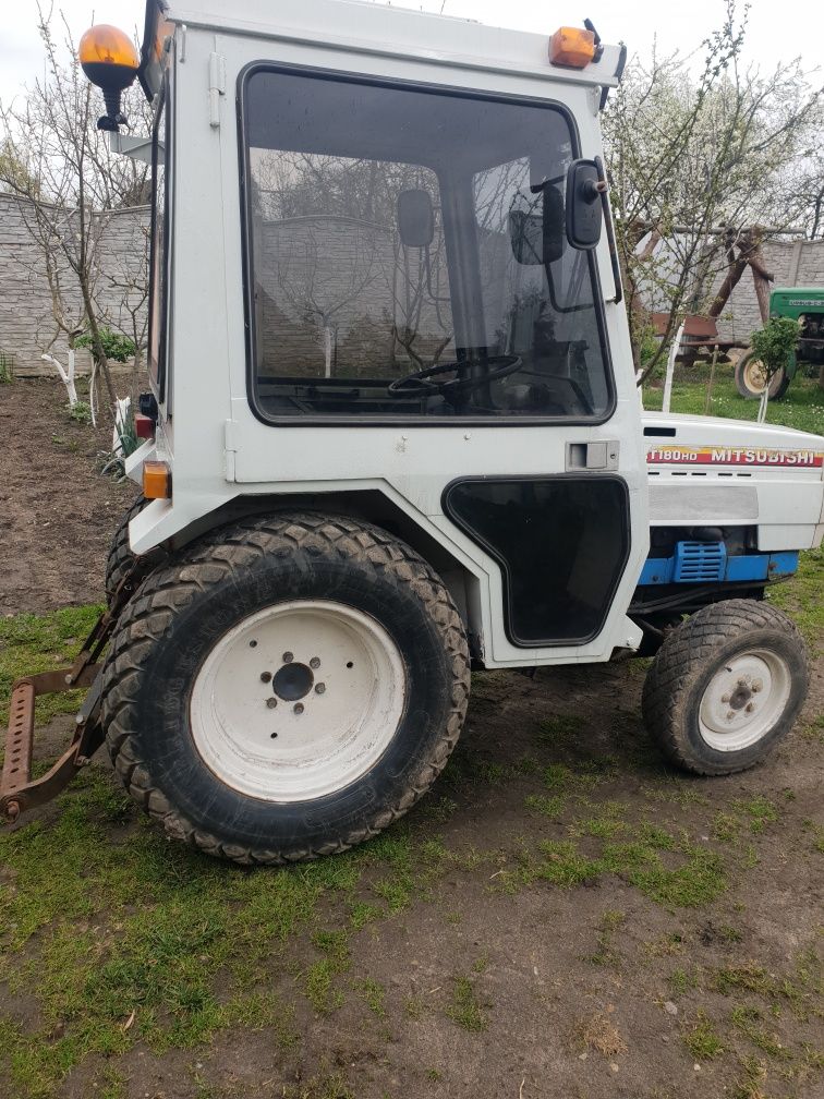 Traktorek Mitsubishi MT180 HD 4x4