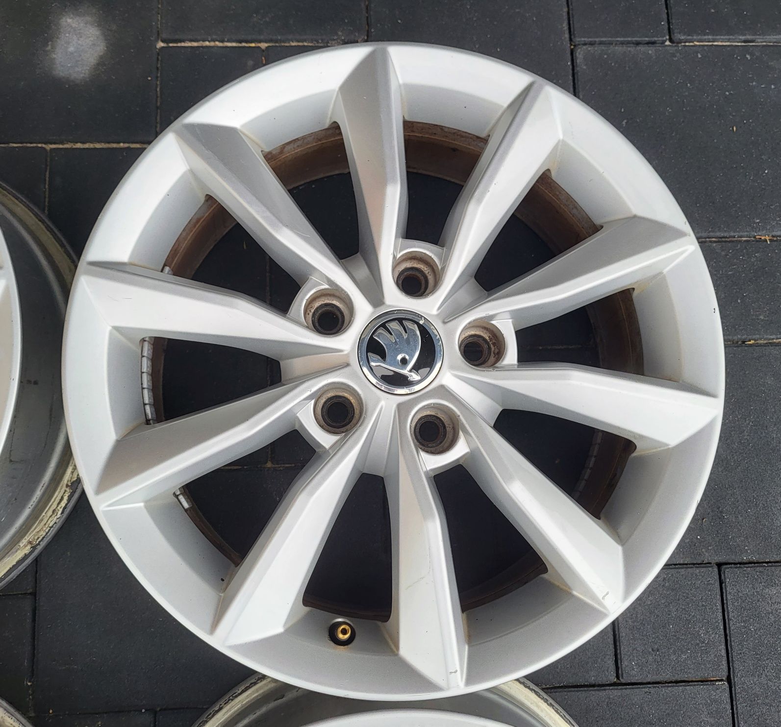 Felgi aluminiowe SKODA OCTAVIA III 16'' 6,5x16 5X112 ET46