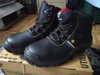Buty robocze z metalowym noskiem