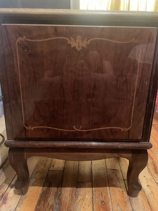 Мебель,  старая