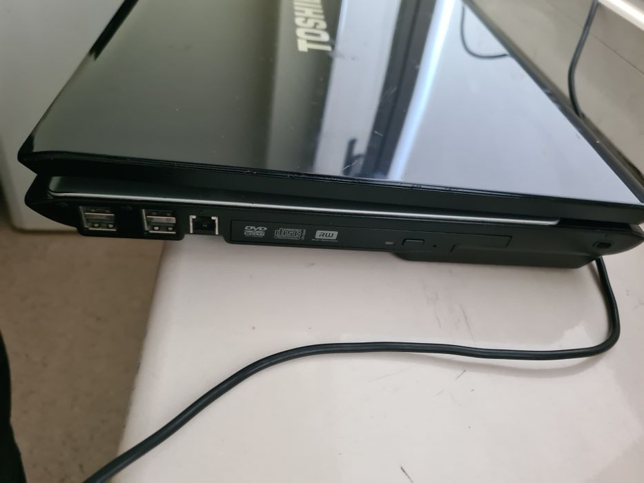 Toshiba Satellite P200-1 i 4 17 cali