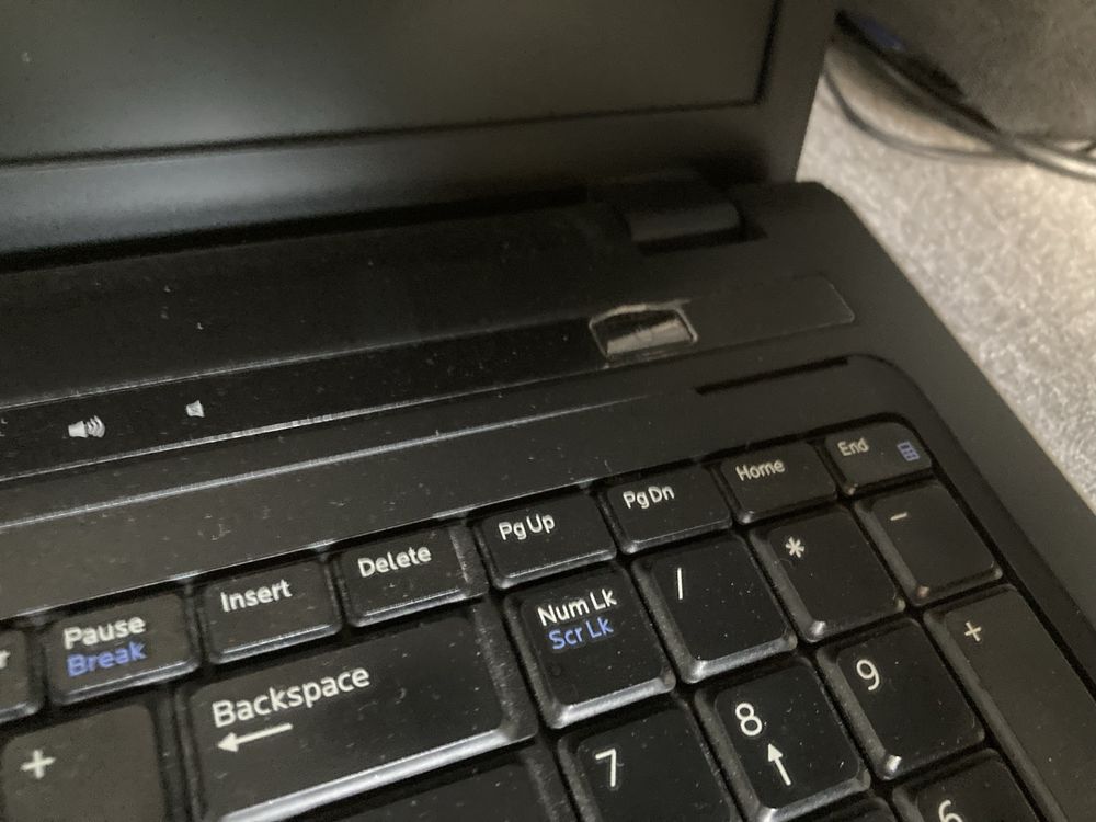 Praktycznie Nowy laptop dell vostro 3700 17 cali i7