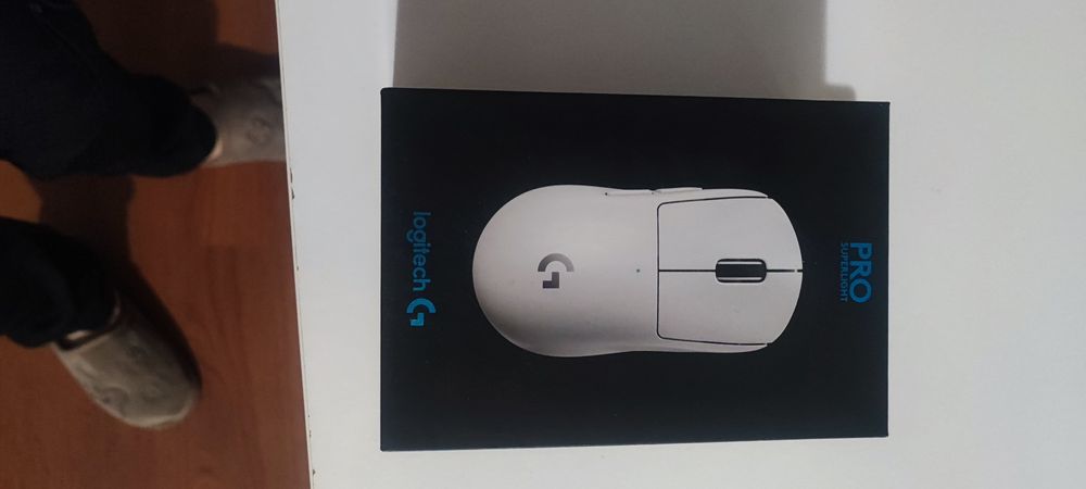 Logitech pro superlight (branco)