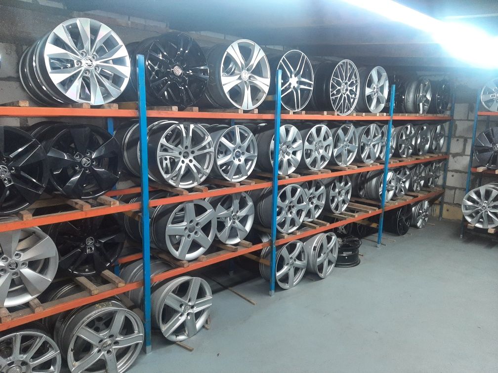 Opony Letnie  Continental ContiPremiumContact2 215 55 R18 95H