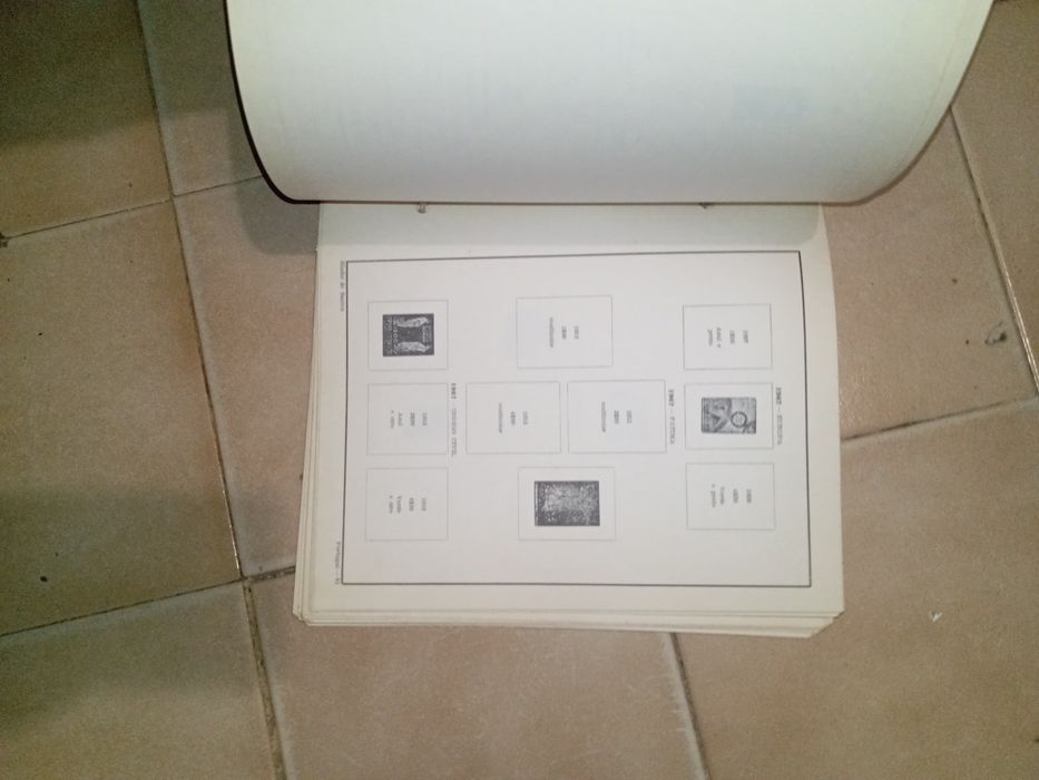 Selos álbum e folha album e dossier e não tem NR páginas certo