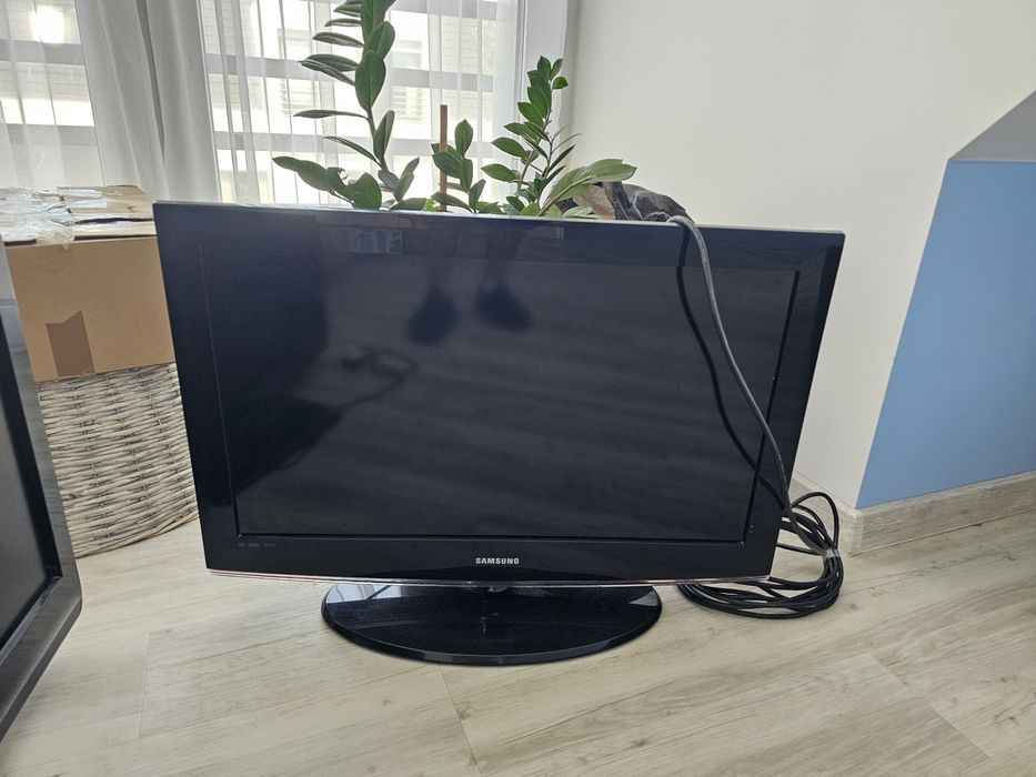 Sprzedam telewizor Firmy Samsung 32 Cale