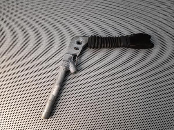 Encaixe de cinto frente direito BMW 5 (E60)