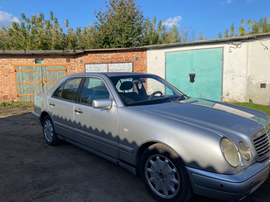 Мерседес е 300 d, мотор 3.0 дизель,коробка автомат