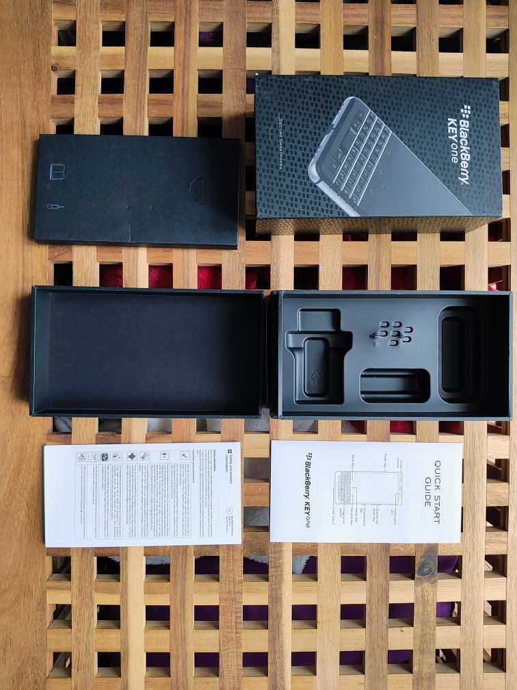BlackBerry KeyOne Key One BB100-2