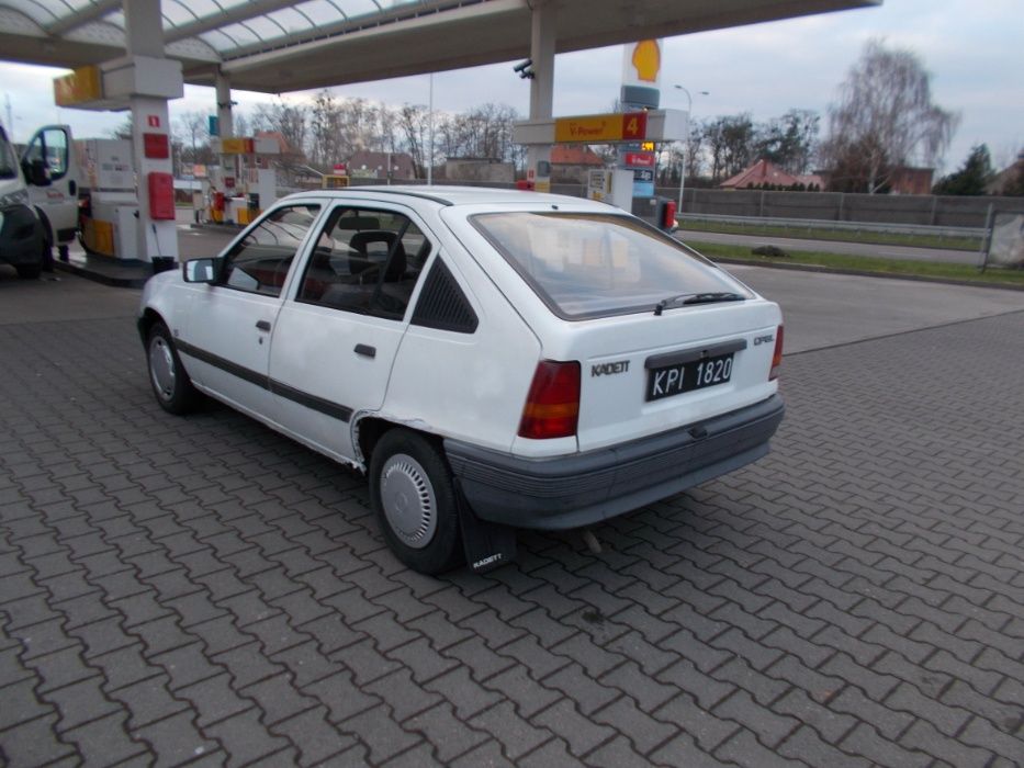 Drzwi Lewe Przednie Opel Kadet KOLOR BIAŁY