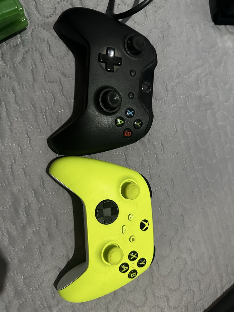 Konsola XBOX ONE X 1TB