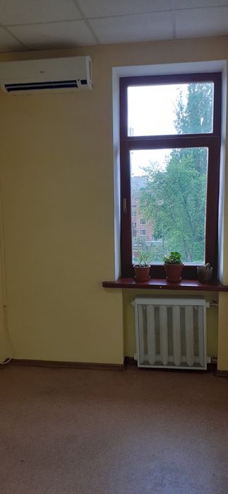 Здам офіс в центрі  вул. Полуботко