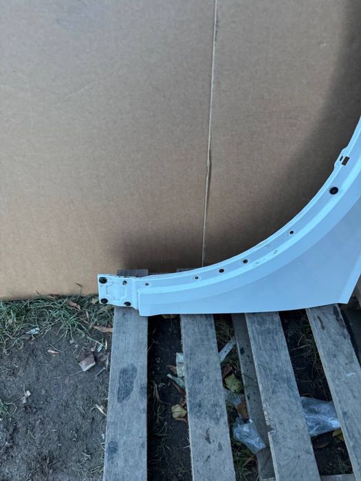 AUDI Q5 80A ліве переднє крило в наявності