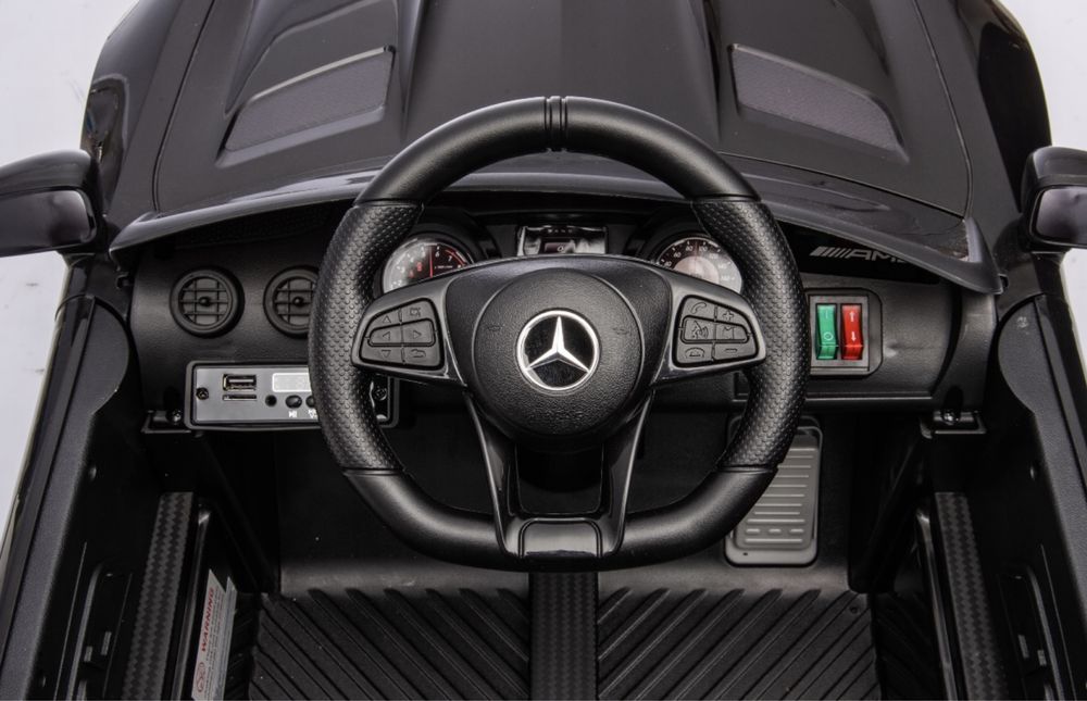 Auto na akumulator Mercedes amg