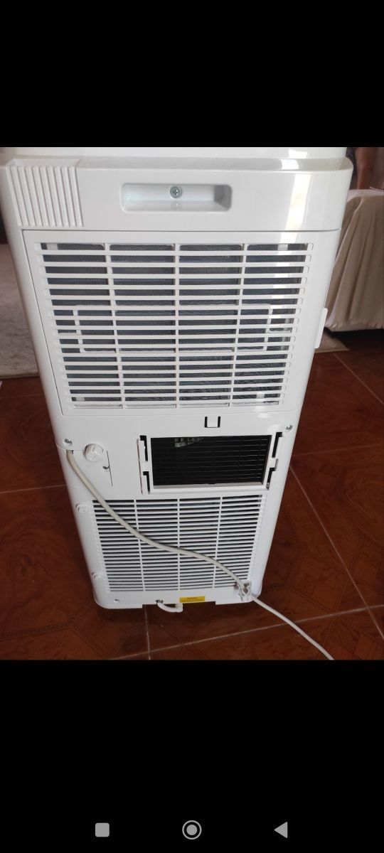 Vendo ar condicionado com aquecimento e desumidificador