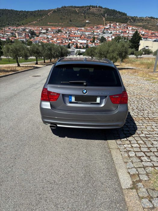 BMW 320d Touring Lifestyle 184cv