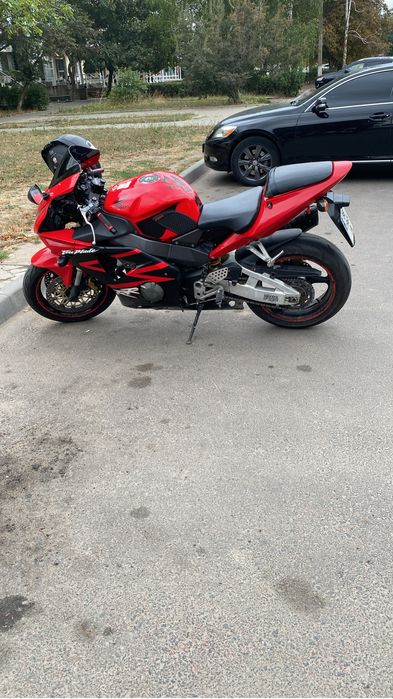 Продам мотоцикл Honda CBR 954RR Fireblade