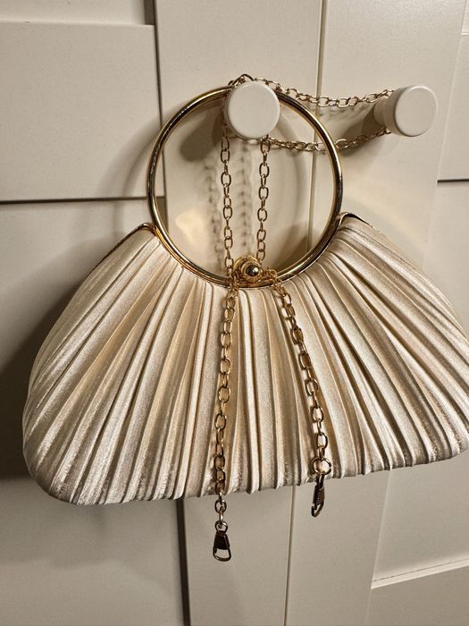 Torebka złota wizytowa do ręki na ramię z łańcuszkiem bal ślub