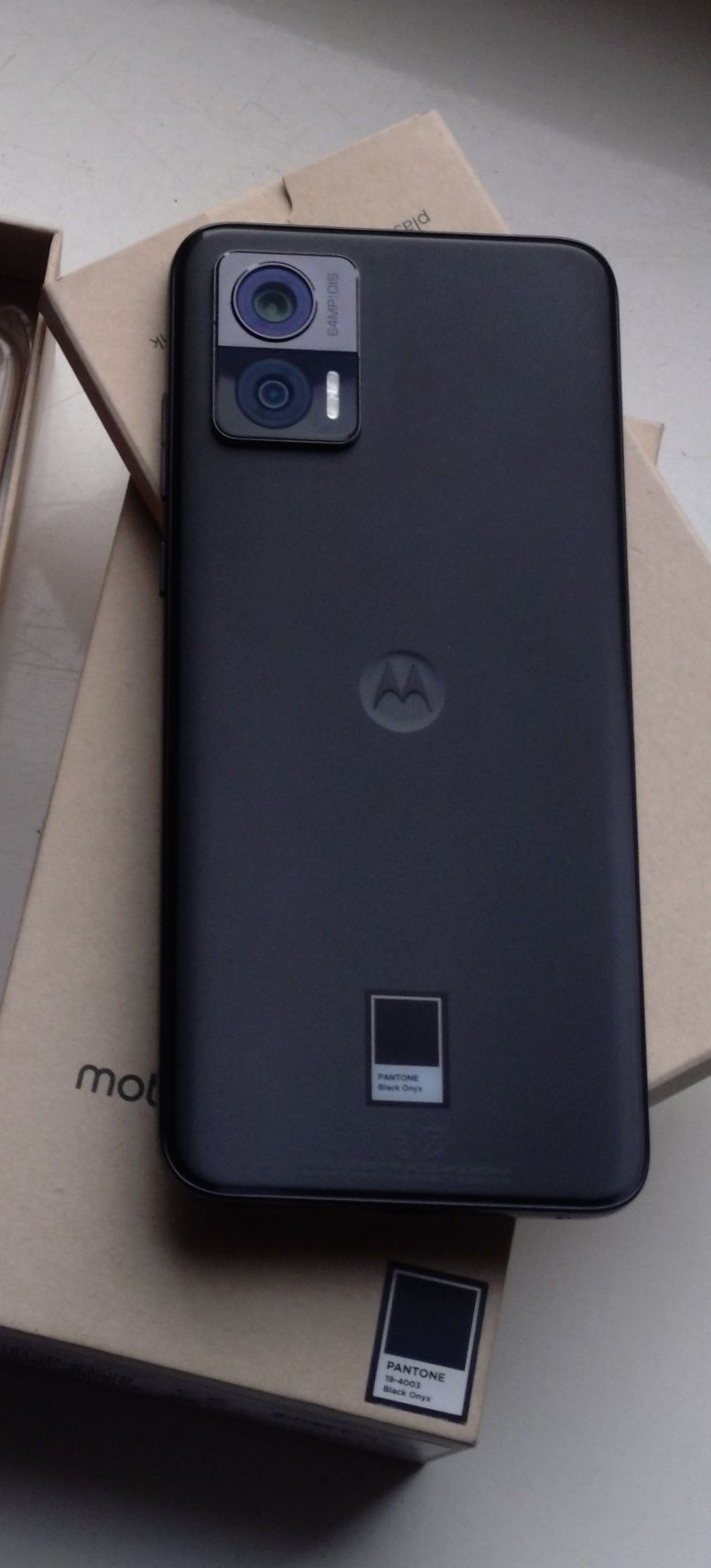 Motorola edge 30 neo 8/128. Jak nowy.