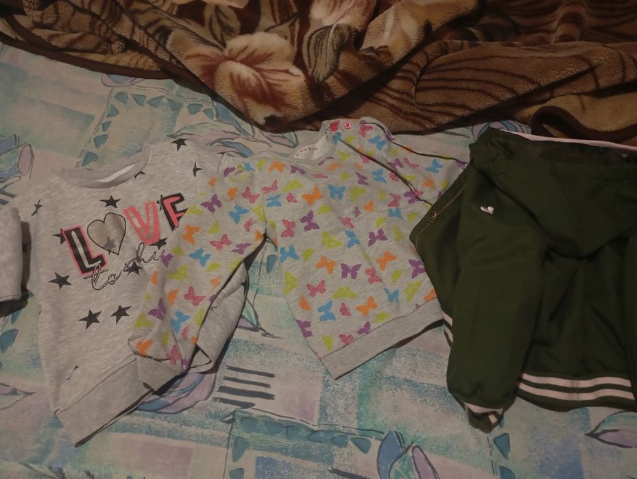 Віддам одяг 120-228 ріст дівчинка безкоштовно