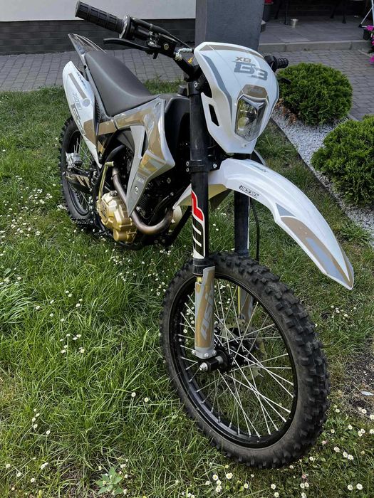 sprzedam asix xb83 250