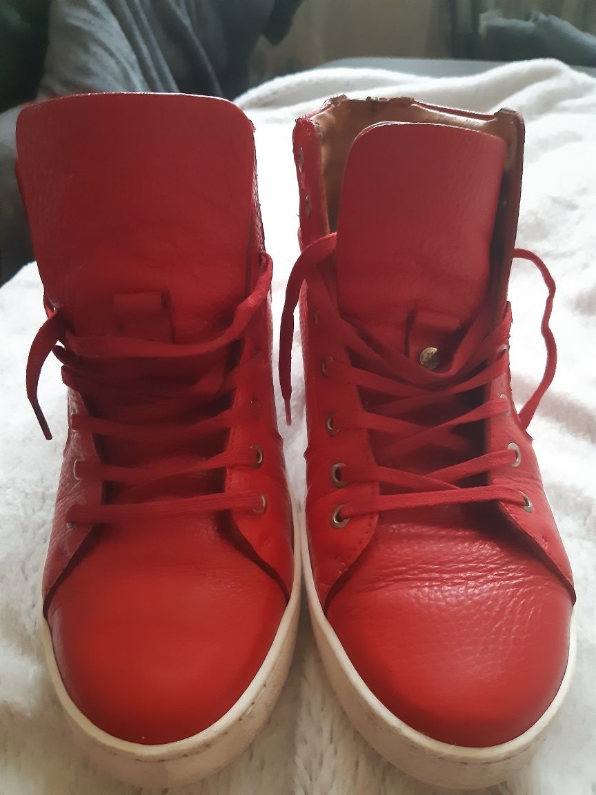 Wyprzedaż ceny do negocjacji zapraszam Badura buty sznurowane