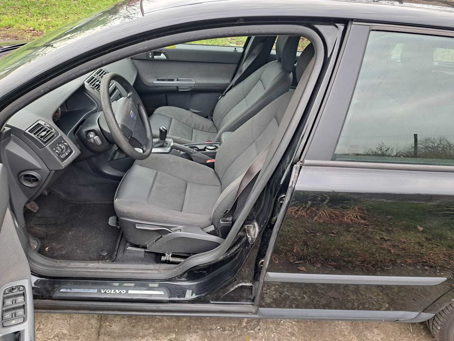 Volvo V50 1,6 benzyna, bardzo doinwestowany, bez wkładu finansowego.