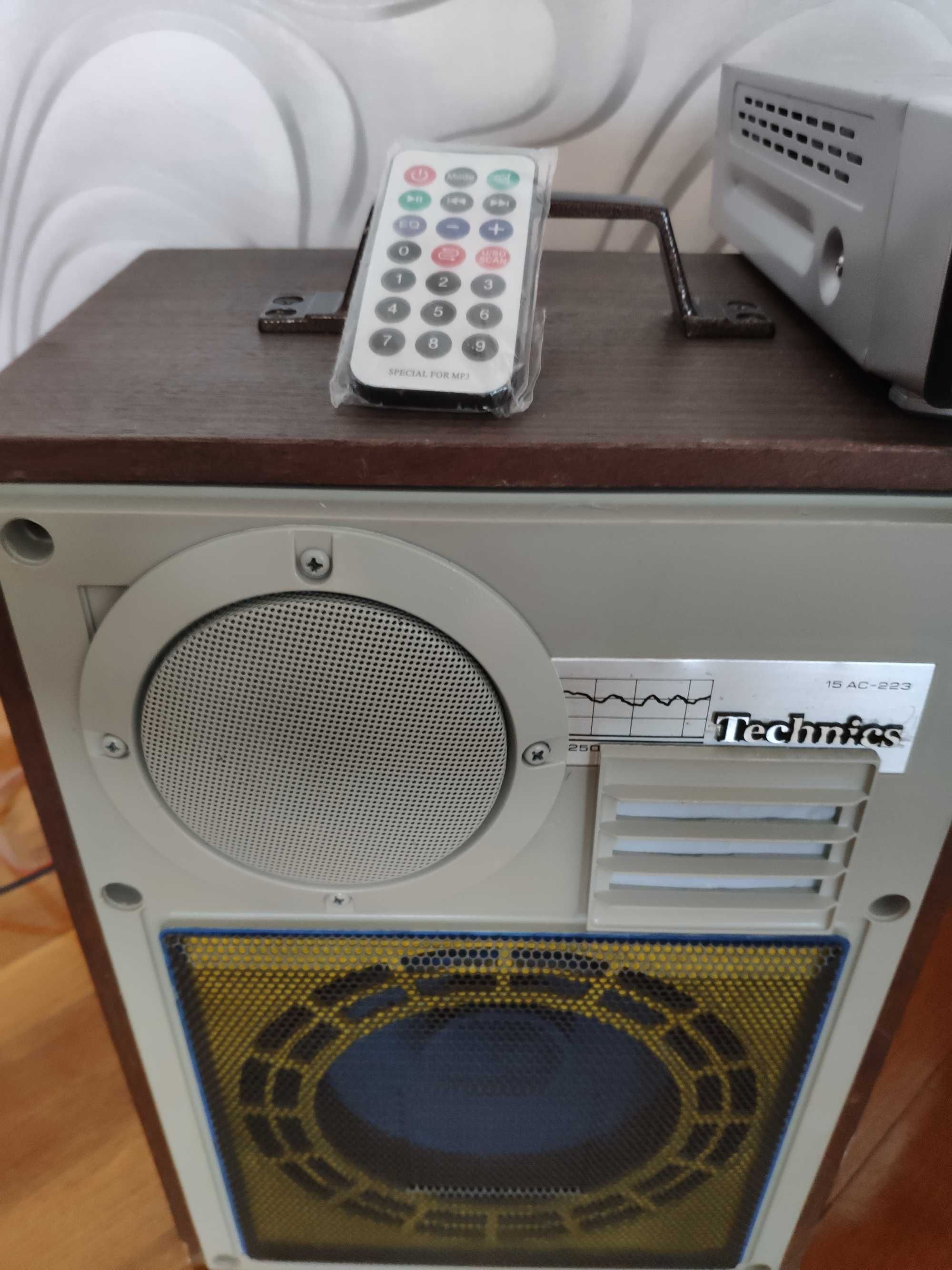 Музыкальный центр с Bluetooth, USB флешка, Radio. Самодельный.
